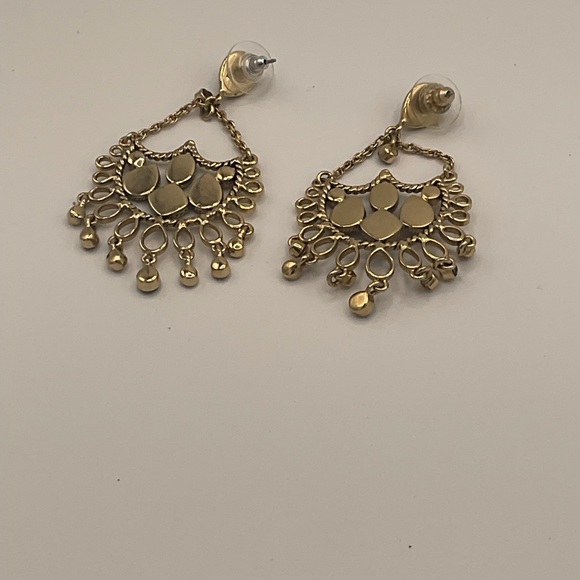 “VINTAGE” Drop /Chandelier Style Gold Tone With Gemstones Pierced Earrings. - Picture 4 of 4
